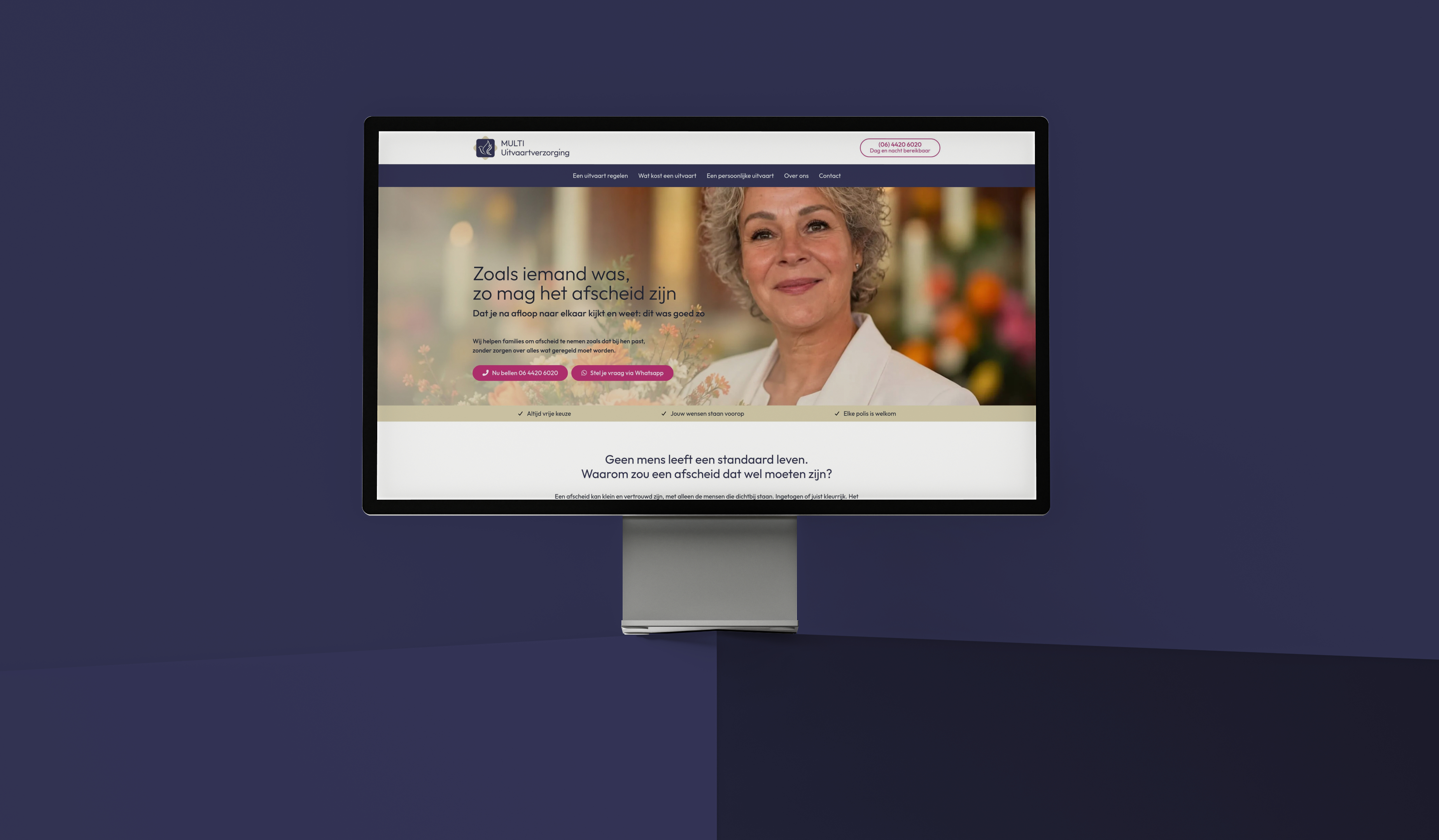 De website van Multi Uitvaartverzorging op een monitor